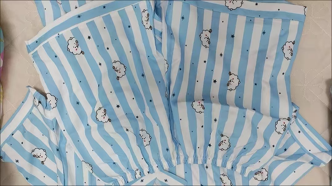Tippet Line - Set Estivo Unisex BT21: T-shirt a