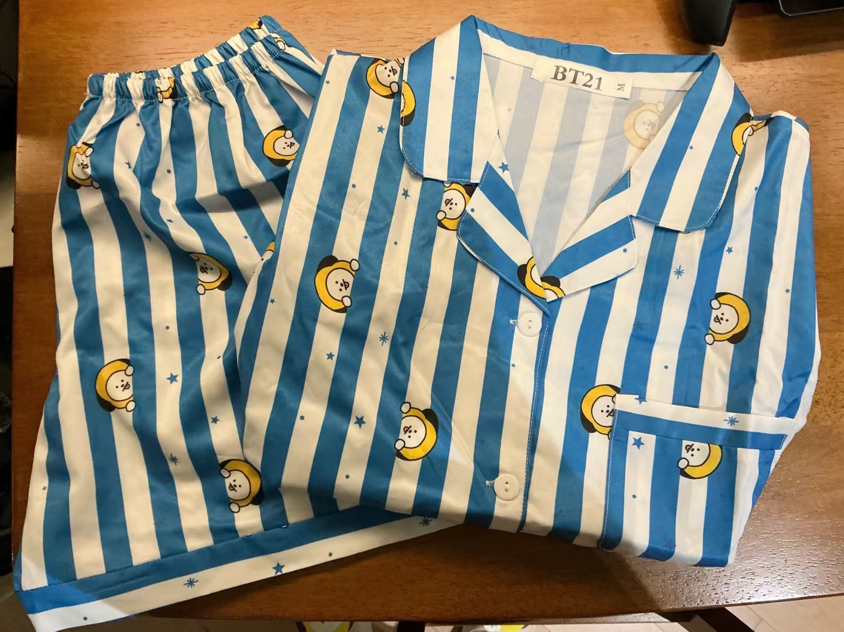 Set Estivo Unisex BT21: T-shir - Tippet Line recensione e prezzo